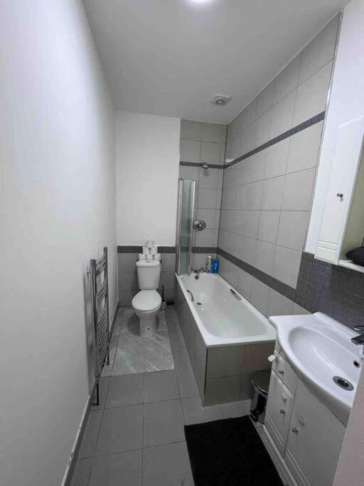 ロンドン2 Bed Garden Flat West Dulwich Free Street Parkingアパートメント エクステリア 写真